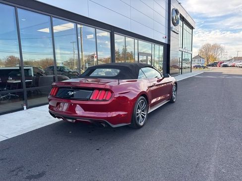 Used 2016 Ford Mustang Premium image 3