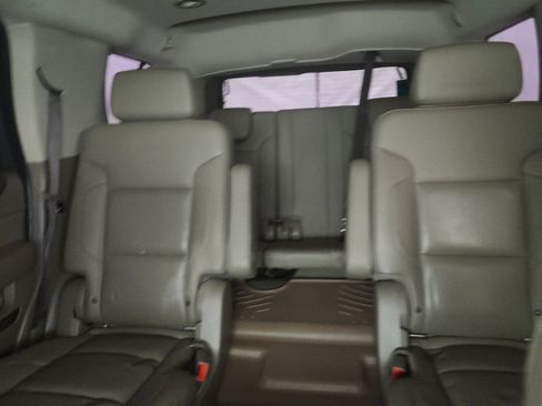 Used 2018 GMC Yukon SLT w/ Premium Edition image 14