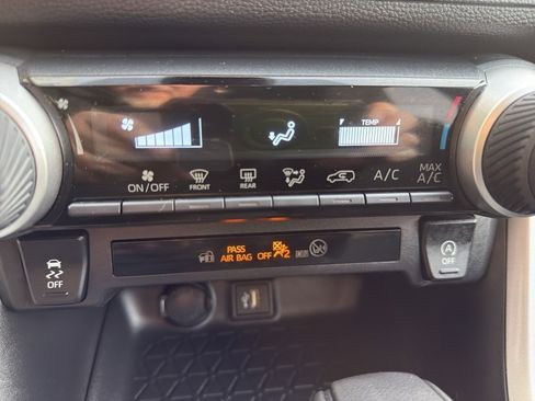 Used 2025 Toyota RAV4 LE image 30