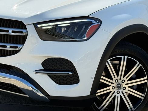 Used 2024 Mercedes-Benz GLE 350 4MATIC image 3