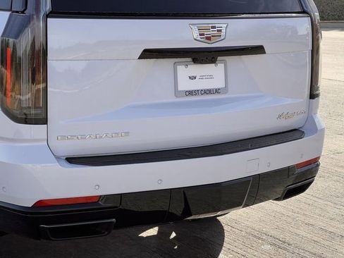 Certified 2026 Cadillac Escalade Platinum Sport image 8