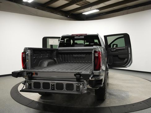 New 2026 GMC Sierra 2500 SLT w/ SLT Premium Package image 10