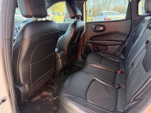 Used 2021 Jeep Compass Latitude image 13