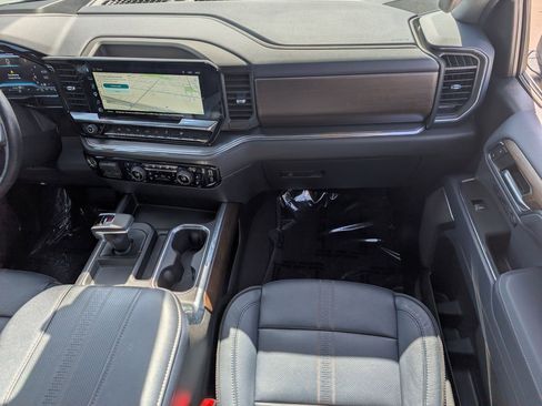 Certified 2024 Chevrolet Silverado 1500 High Country AWD/4WD image 30