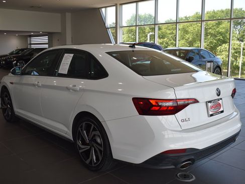 Used 2023 Volkswagen Jetta GLI Autobahn FWD image 5