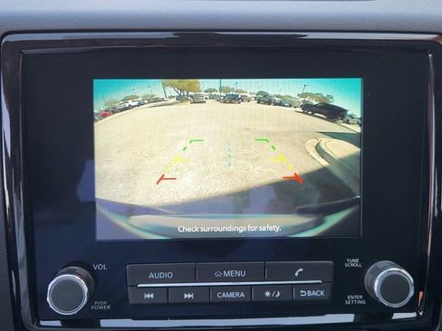 Used 2024 Nissan Frontier SV w/ SV Convenience Package image 13