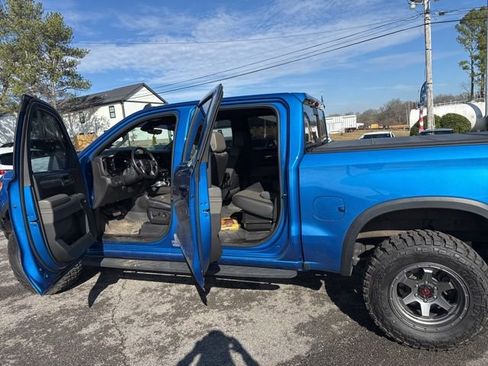 Used 2022 Chevrolet Silverado 1500 ZR2 w/ Technology Package image 28