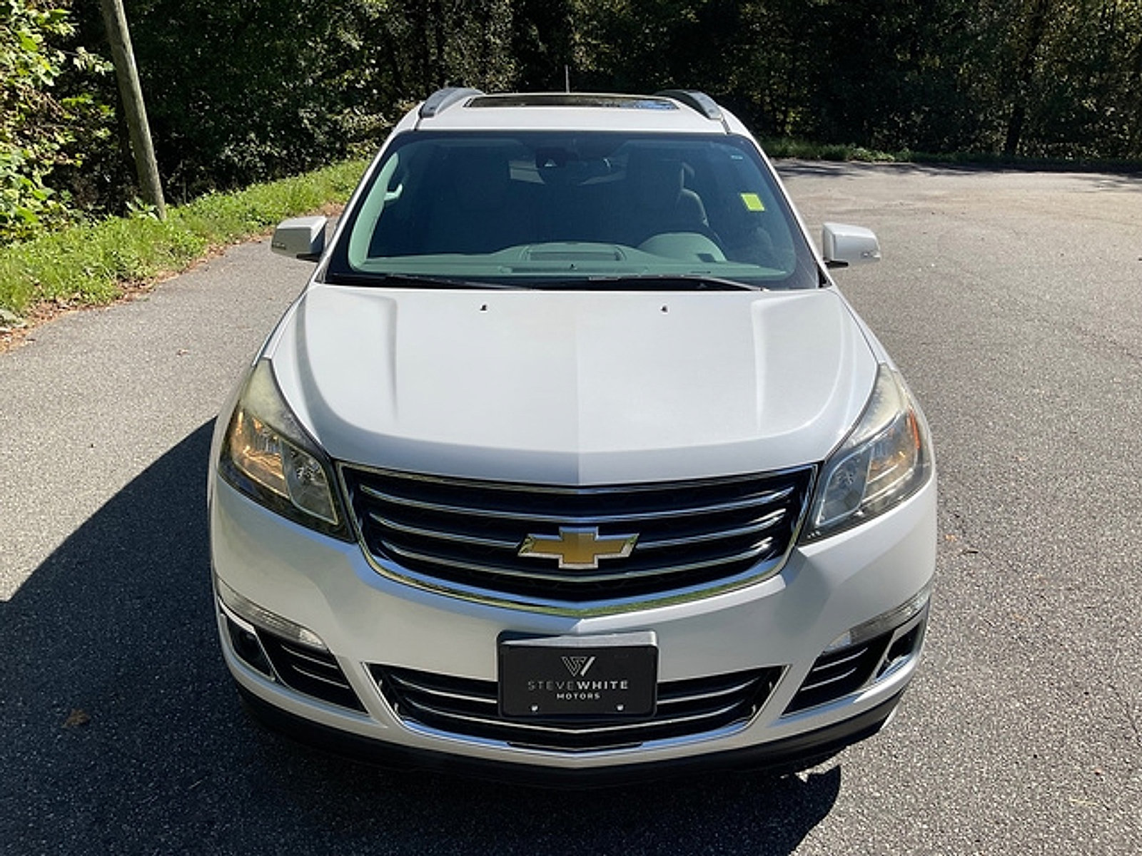 Used 2016 Chevrolet Traverse LTZ FWD image 3