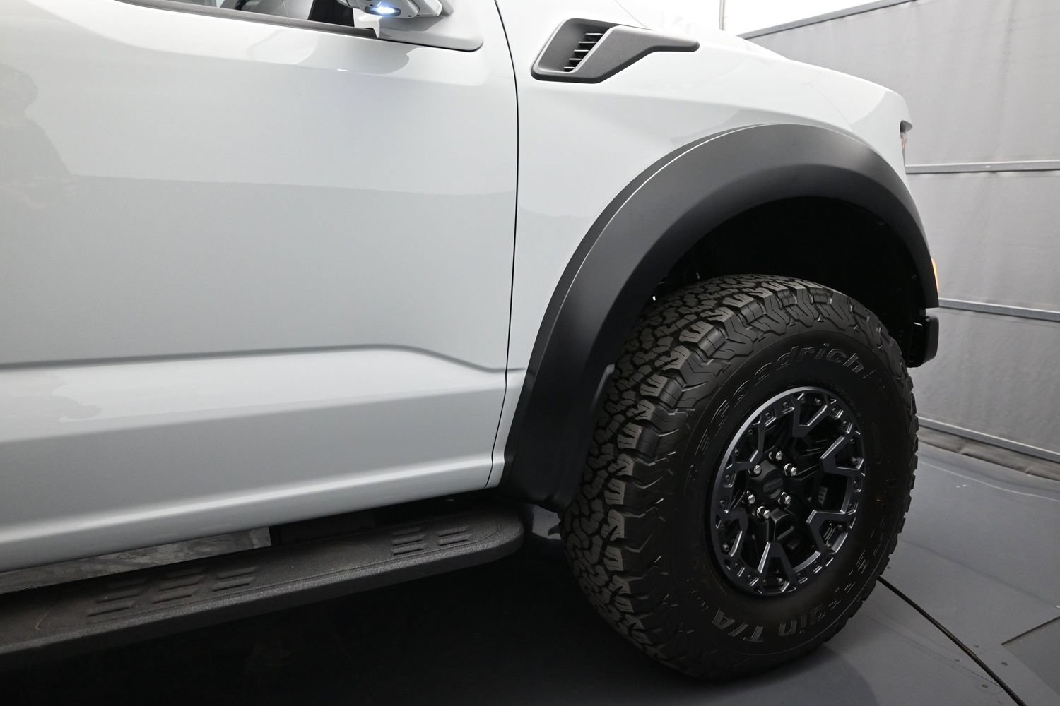 Used 2023 Ford F150 Raptor w/ Equipment Group 802A Raptor R AWD/4WD image 50