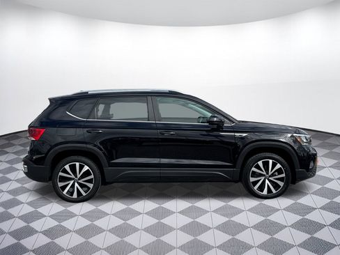 Used 2022 Volkswagen Taos SE image 7