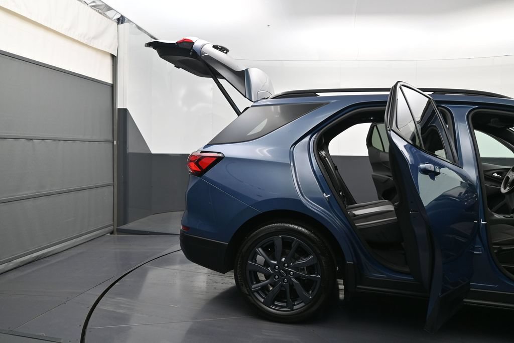 Certified 2024 Chevrolet Equinox RS FWD image 10