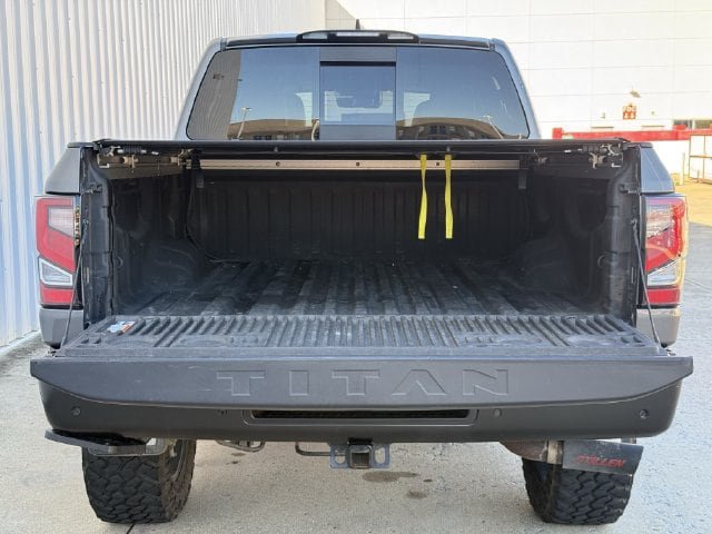 Used 2023 Nissan Titan PRO-4X w/ Pro-4x Convenience Package AWD/4WD image 34