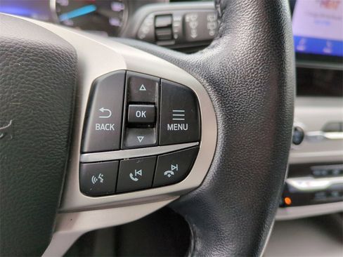 Certified 2022 Ford Explorer XLT w/ Equipment Group 202A image 25