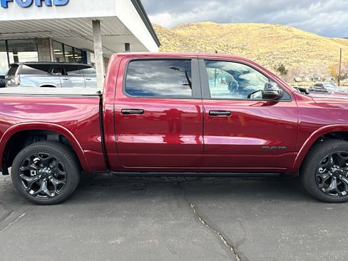Used 2024 RAM 1500 Limited image 2