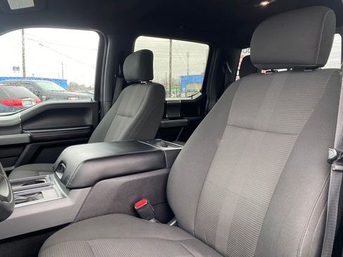 Used 2017 Ford F150 XLT w/ Equipment Group 302A Luxury image 11