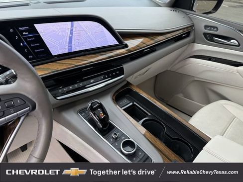 Used 2023 Cadillac Escalade Premium Luxury Platinum AWD/4WD image 18