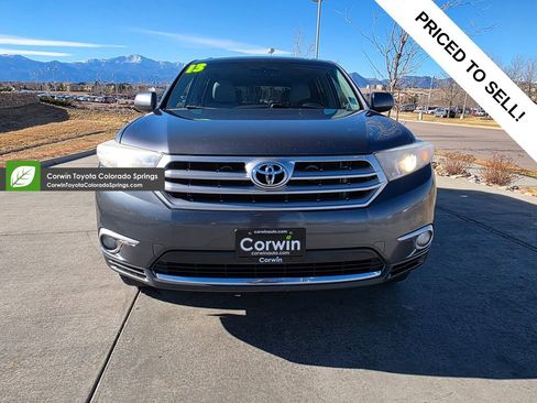 Used 2013 Toyota Highlander SE image 2