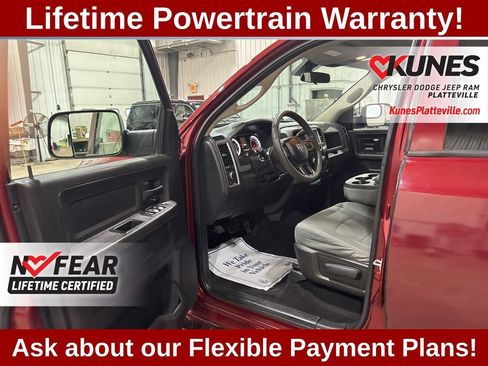 Used 2018 RAM 3500 Tradesman w/ Chrome Appearance Group image 21