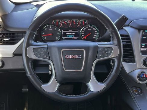 Used 2017 GMC Yukon SLT w/ Premium Edition image 13