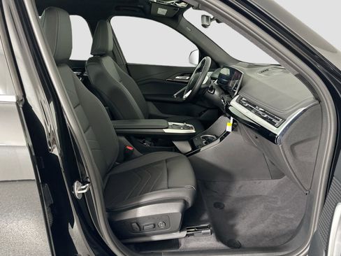 Certified 2025 BMW X1 xDrive28i w/ Premium Package image 17