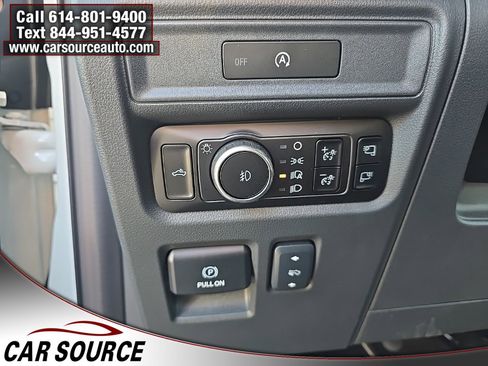 Used 2025 Ford F150 Lariat w/ Equipment Group 501A Mid image 13