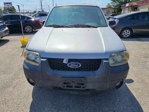 Used 2005 Ford Escape XLT FWD image 8