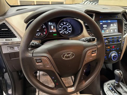 Used 2017 Hyundai Santa Fe Sport image 15