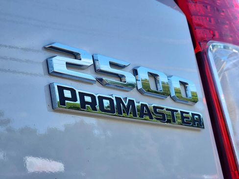 Used 2025 RAM ProMaster 2500 w/ Convenience Group FWD image 30