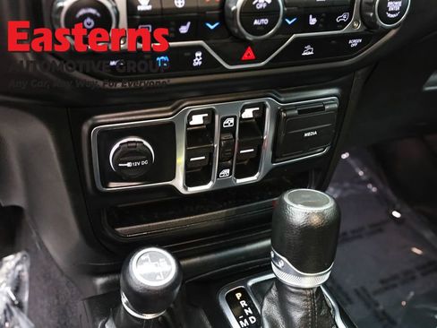 Used 2023 Jeep Wrangler Unlimited w/ Cold Weather Group AWD/4WD image 21