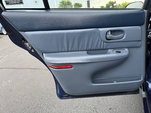Used 1998 Buick Century Custom FWD image 8