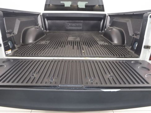 Used 2019 RAM 1500 Express w/ Express Value Package AWD/4WD image 40