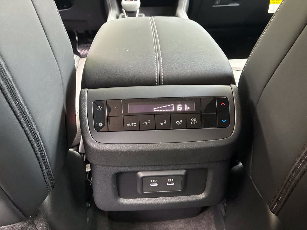 New 2026 Nissan Pathfinder SL AWD/4WD image 27