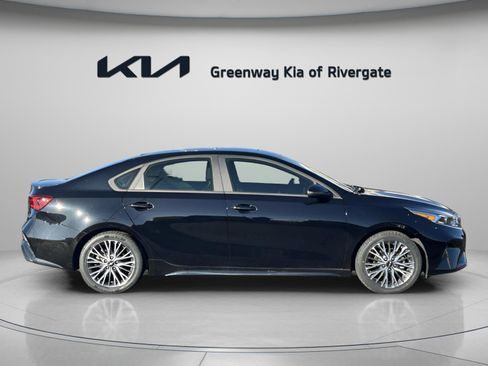 Used 2022 Kia Forte GT-Line w/ GT-Line Premium Package image 8