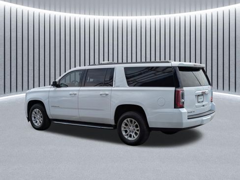 Used 2018 GMC Yukon XL SLT AWD/4WD image 8