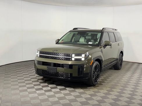 Used 2025 Hyundai Santa Fe Calligraphy FWD image 4