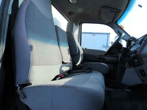 Used 2016 Ford F650 2WD Regular Cab Super Duty image 26