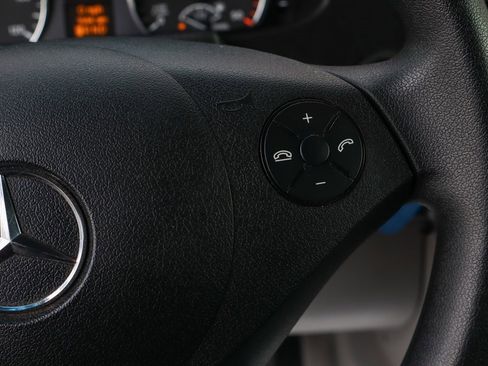 Used 2018 Mercedes-Benz Sprinter 2500 image 24