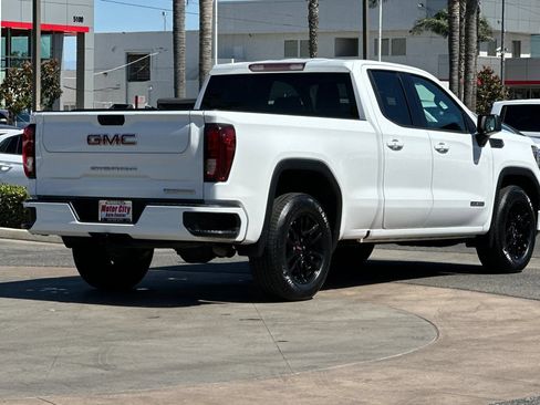 Certified 2022 GMC Sierra 1500 Elevation RWD image 4