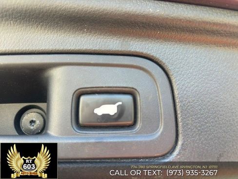 Used 2017 Honda Pilot EX-L image 8