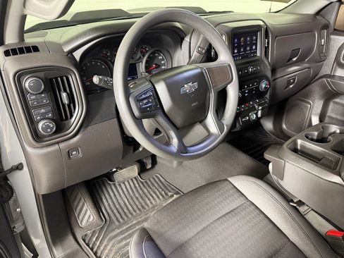Used 2024 Chevrolet Silverado 1500 Custom Trail Boss AWD/4WD image 4