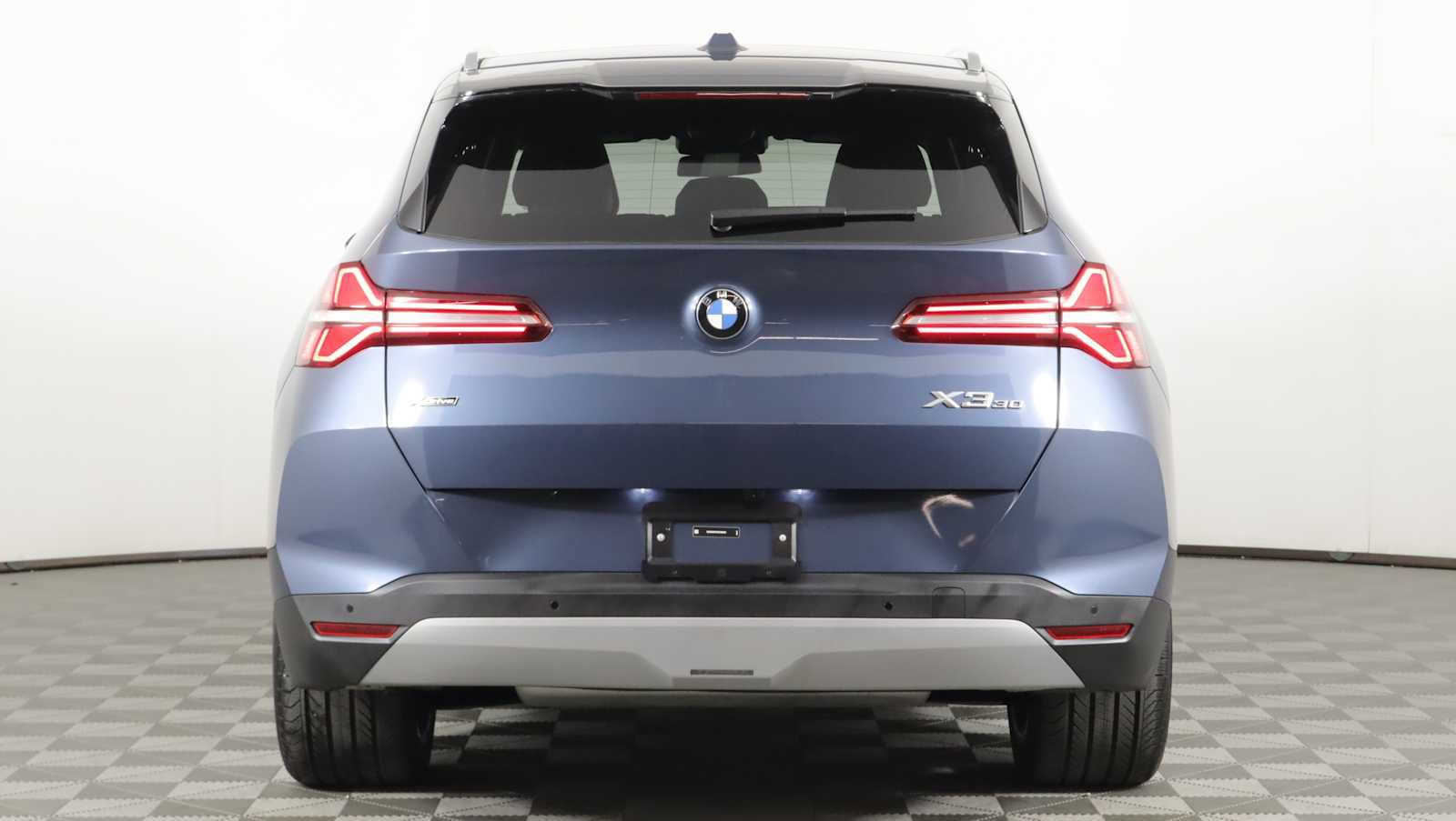 Used 2025 BMW X3 xDrive30i w/ Convenience Package AWD/4WD image 5
