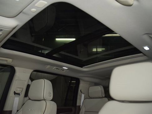 Used 2024 GMC Yukon XL Denali image 53