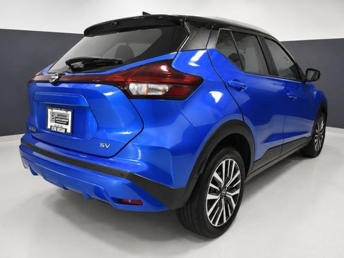 Certified 2023 Nissan Kicks SV FWD image 8