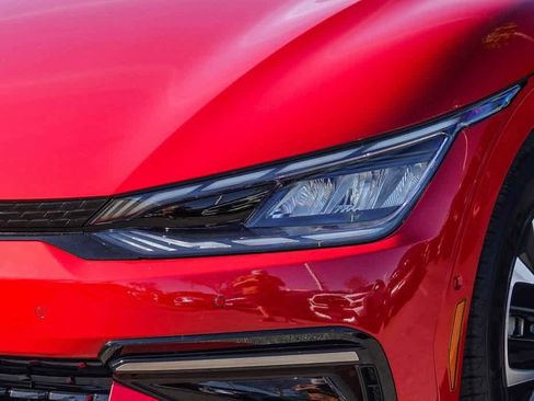 Used 2023 Kia EV6 GT-Line w/ GT-Line Suede Seat Package image 9