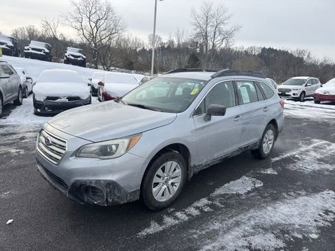 Used 2017 Subaru Outback 2.5i AWD/4WD image 4