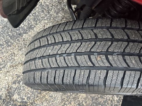 Used 2020 Nissan Frontier SV w/ SV Utility Package image 33