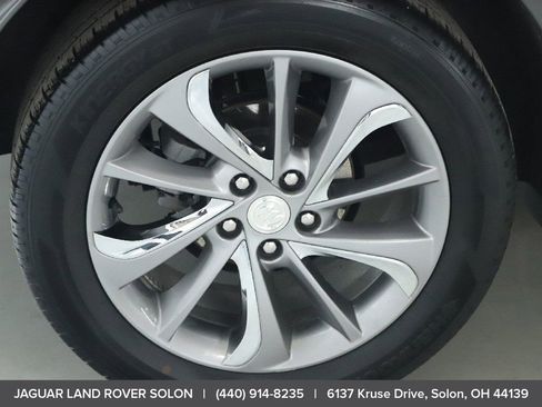 Used 2020 Buick Encore GX Essence w/ Experience Buick Package image 41