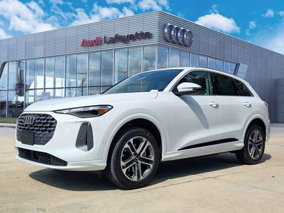 Used 2025 Audi Q5 Premium w/ Convenience Package