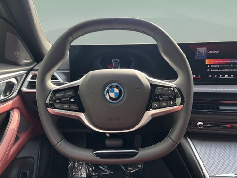 Used 2026 BMW i4 eDrive40 w/ Premium Package RWD image 32