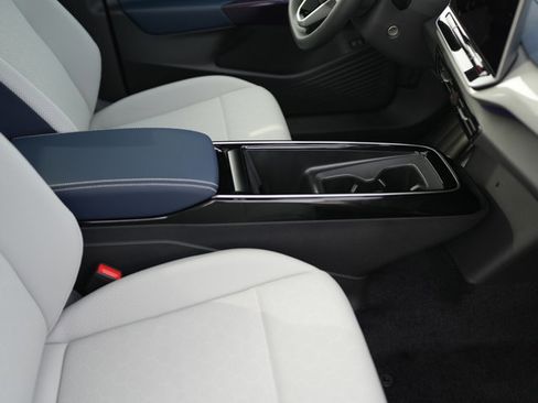 New 2026 Volkswagen ID.4 Pro S Plus AWD/4WD image 17